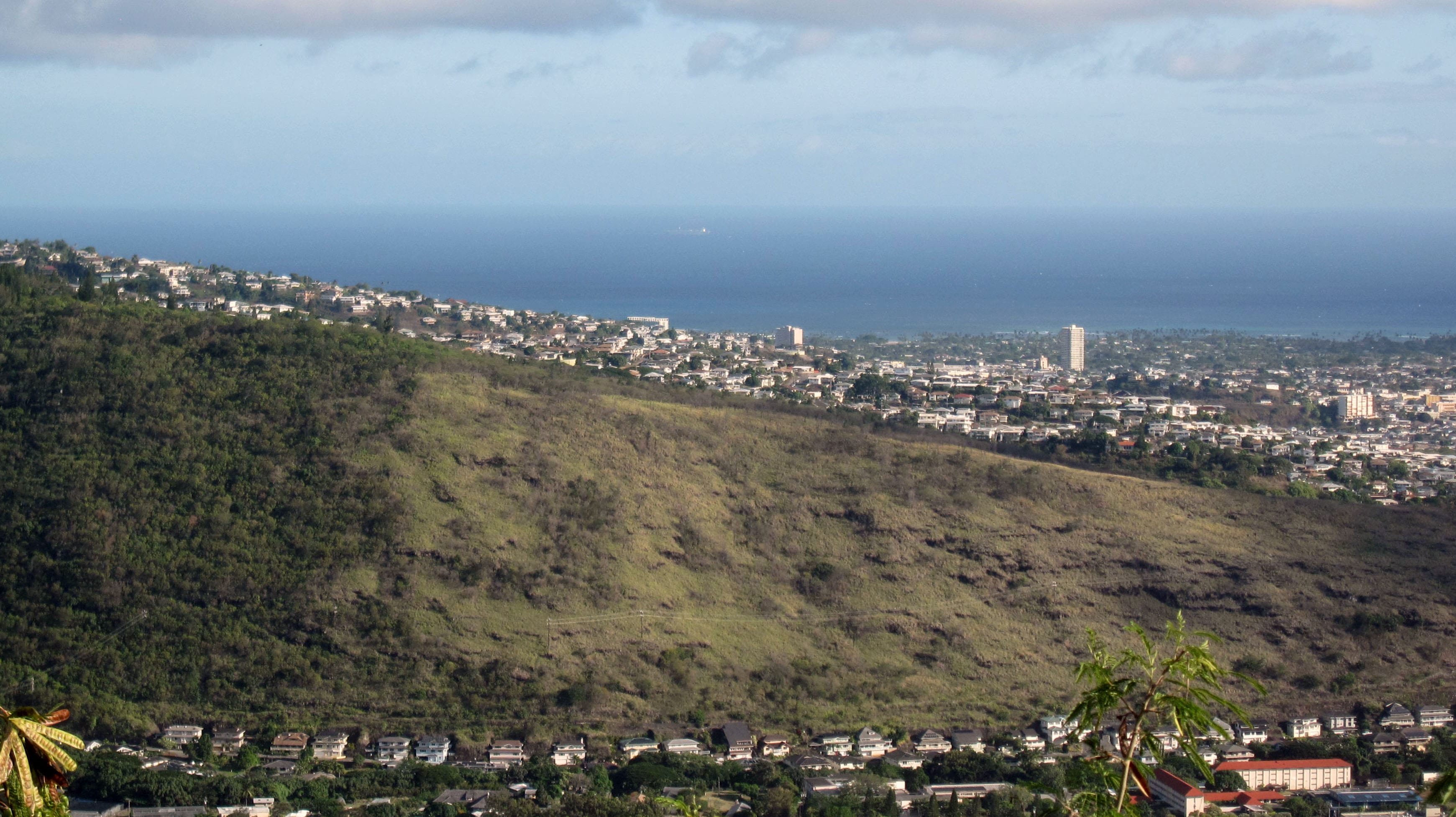 Imagen de Puʻu ʻUalakaʻa State Wayside — Tantalus Lookout