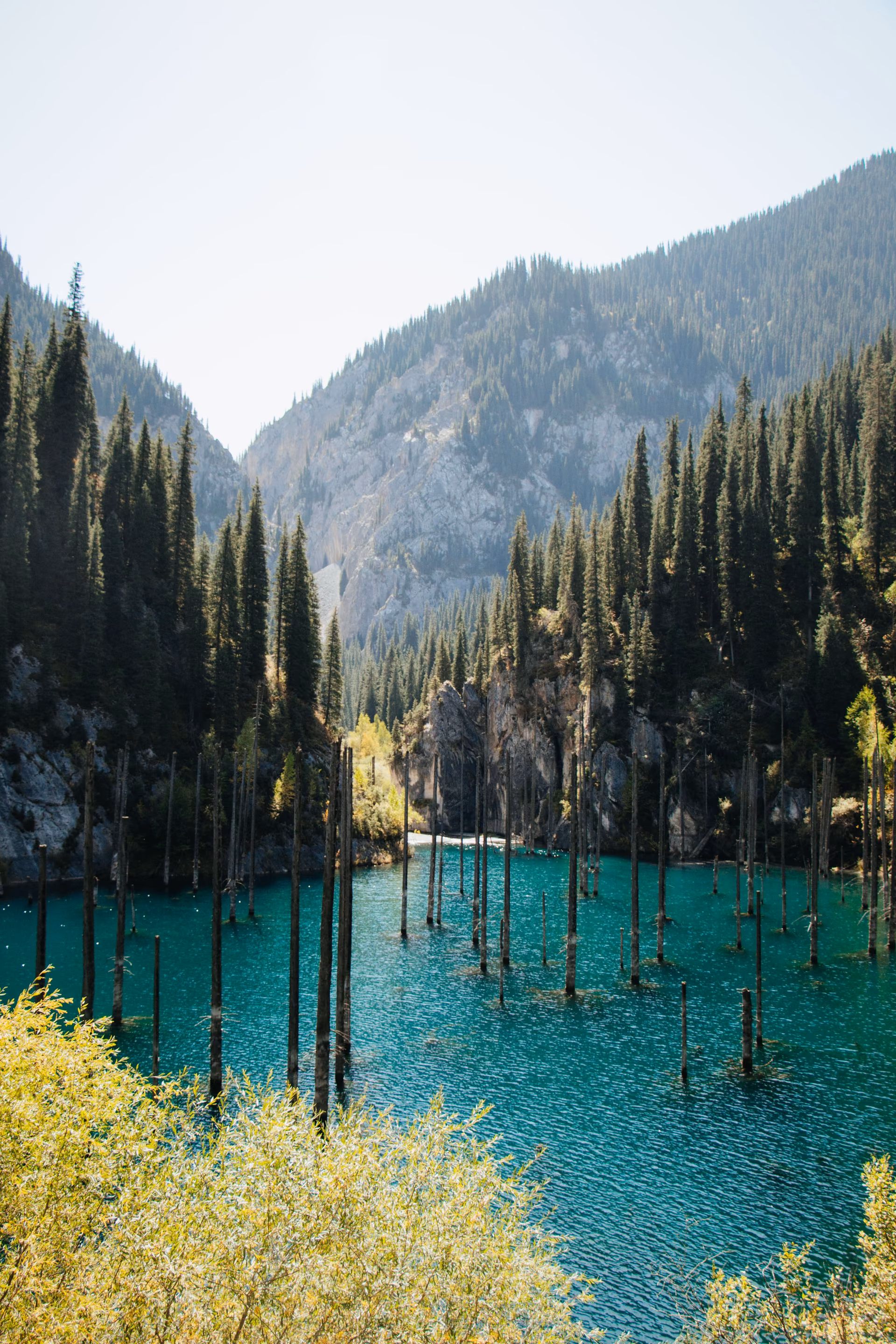 Lago Kaindy, Kazajistán