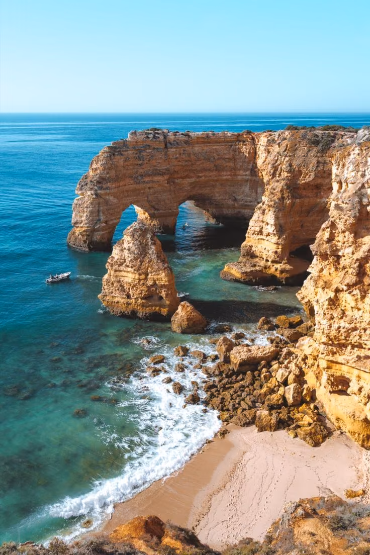 Praia da Marinha, Portugal