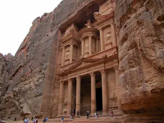 Al Khazna (El Tesoro)