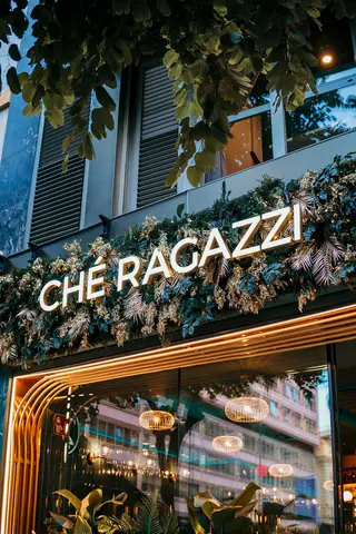 Che Ragazzi, Alicante