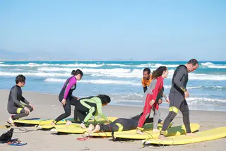 Clase de surf con Aloha Sport, Alicante
