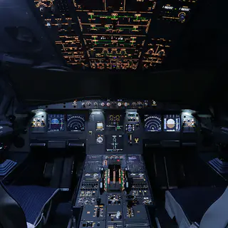 Fotografía de la actividad o instalaciones del operador — FlySim-NG 2