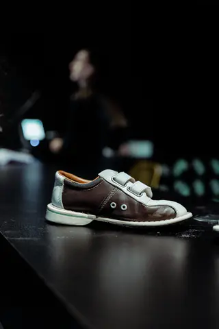 Calzado específico para jugar a los bolos — La Bolera de Campanar, Valencia
