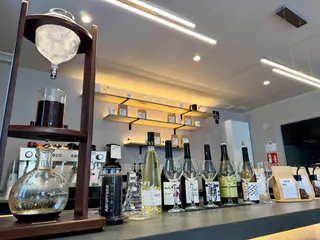 Barra y ambiente de Sip Lab