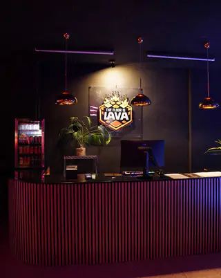 Recepción del local — The Floor Is Lava, Valencia